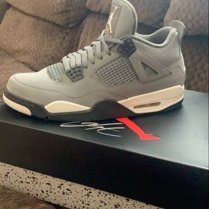 Jordan retro 4